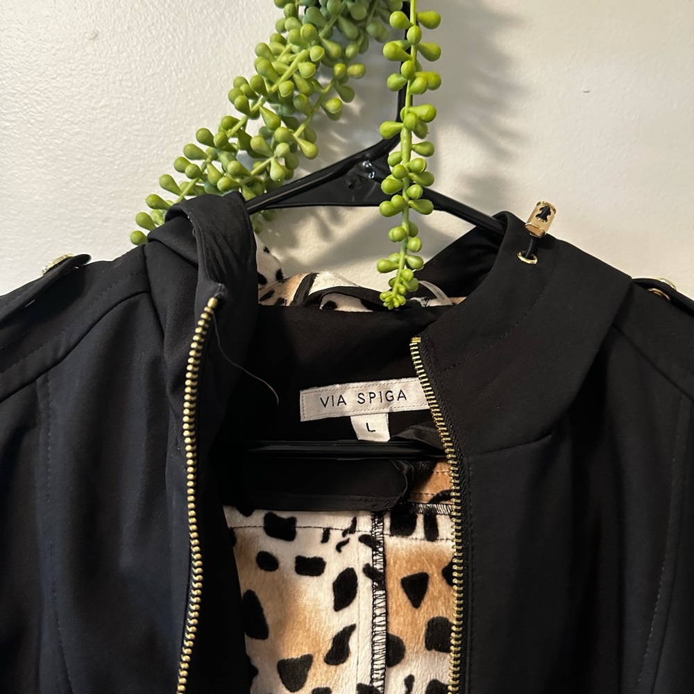 Size L rain coat - Picture 2 of 3